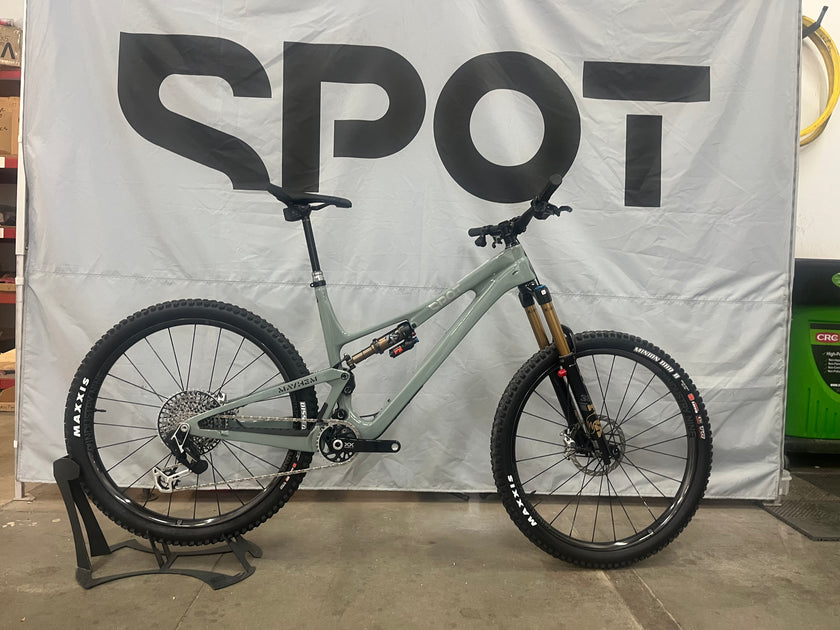 Brand New Mayhem 150 6-Star XL Zombie Skin Grey – Spot Bikes