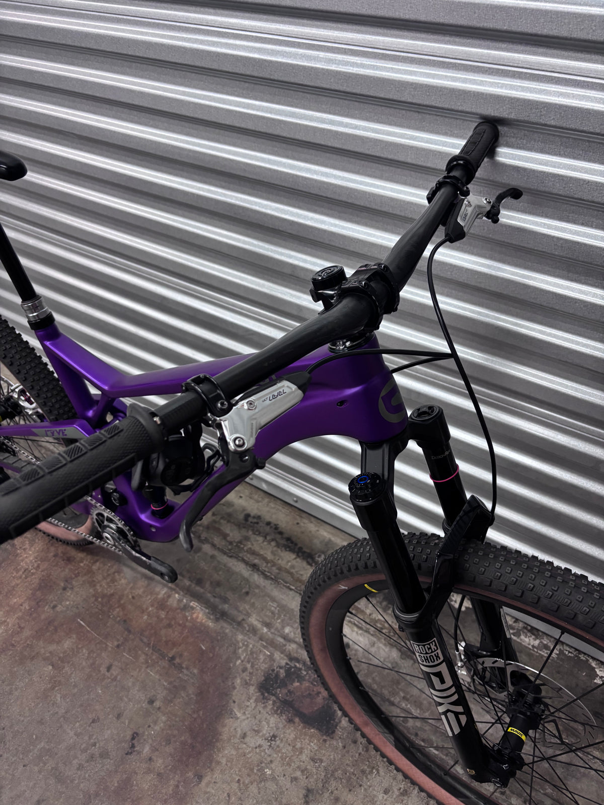 Demo Ryve 6-Star AXS Large Twilight Purple