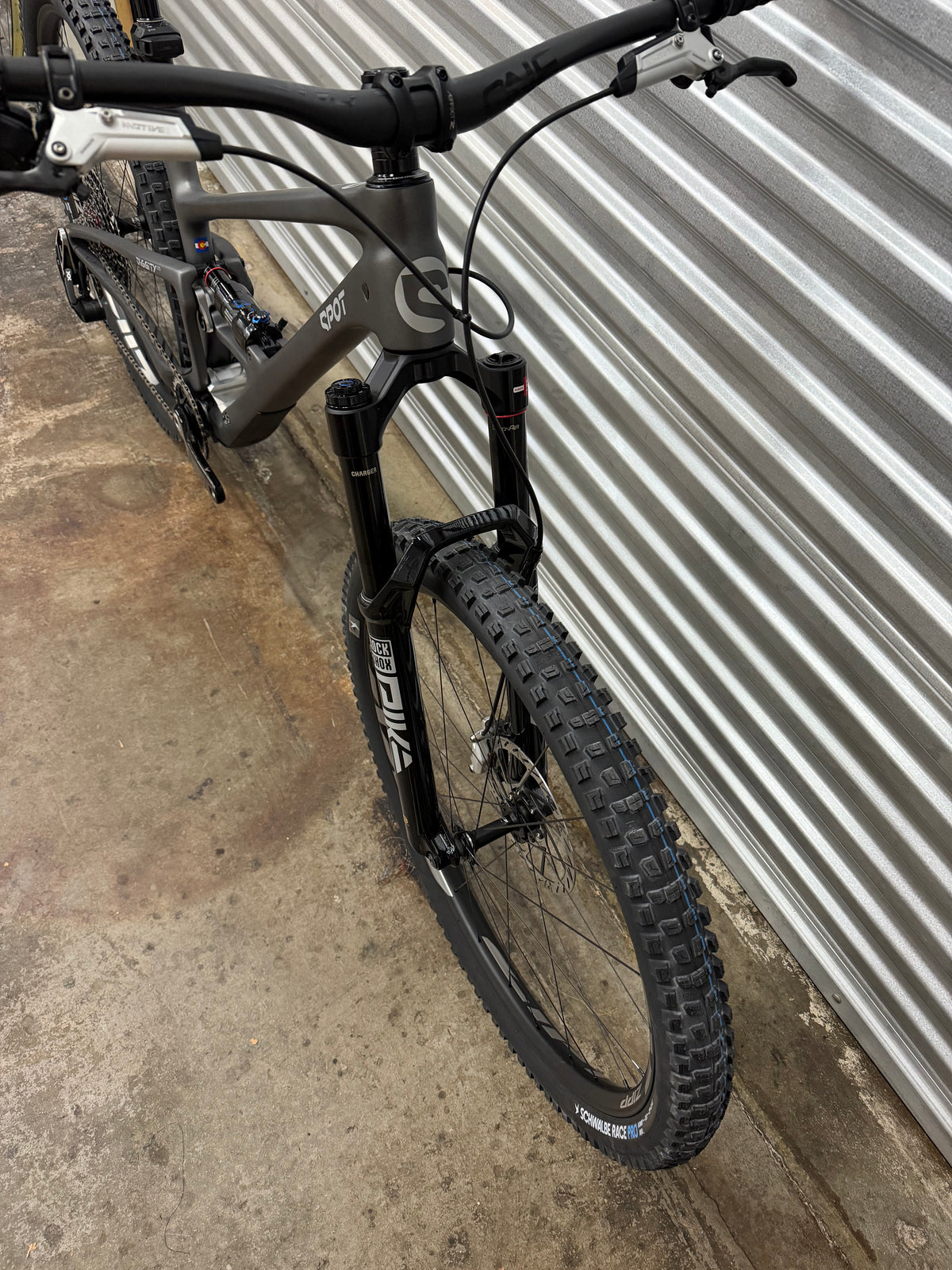 Showroom Diggity 6-Star Talus Grey
