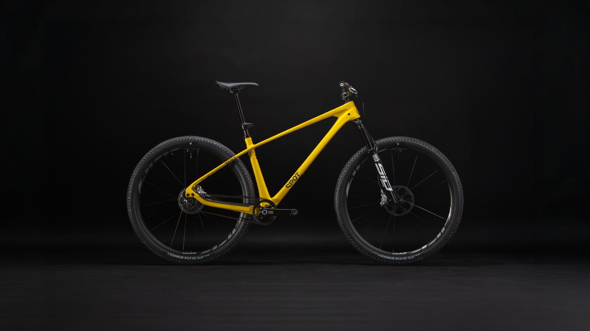 Rocker Carbon Gen 3 in Aspen Glow — Rocker Gen 3 singlespeed carbon hardtail in Aspen Glow, side profile